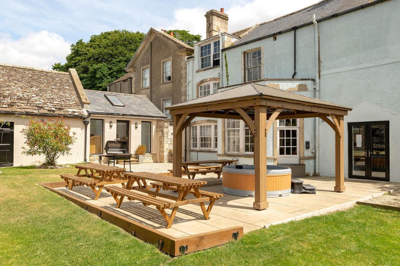 Cotswold Manor House - Country House Retreat With Hot Tub, Ideal For Large Groups Petty France Exterior photo